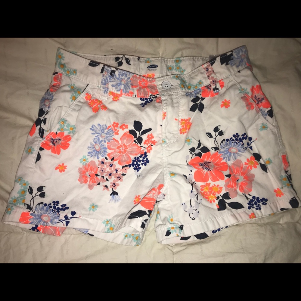 Girls bright flower shorts
